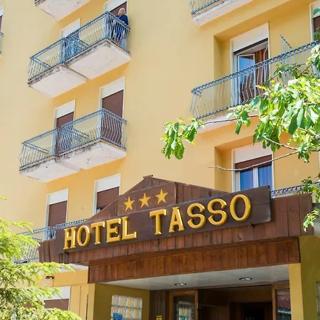 Tasso ホテル 3*