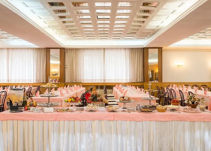 塔索酒店 3* 卡迈格拉特罗希拉诺