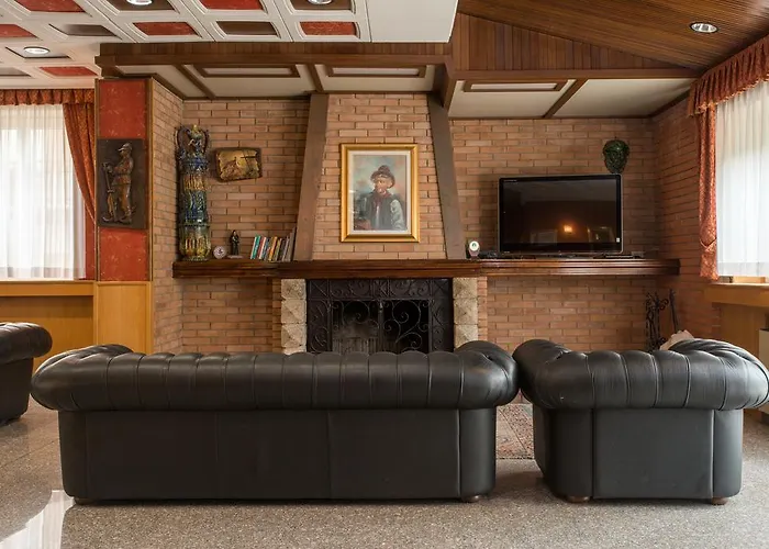 塔索酒店 卡迈格拉特罗希拉诺