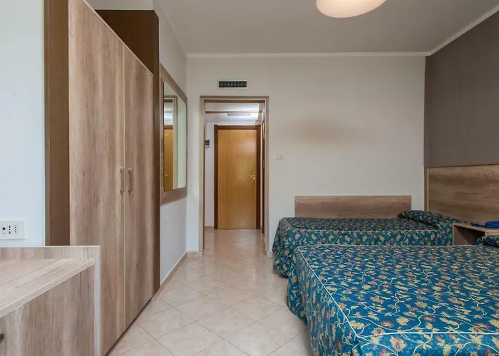 塔索酒店 卡迈格拉特罗希拉诺